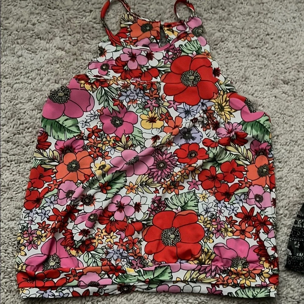 Floral Spring Ready Tank Top - Picture 1 of 9